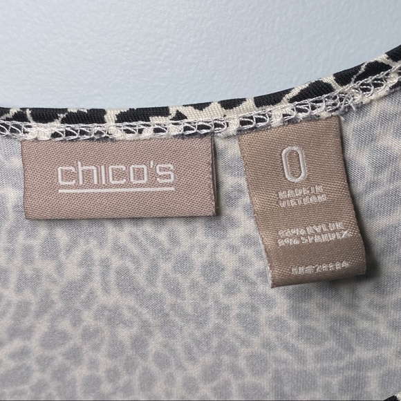 5/$25 | CHICO’S 0 Animal Print Scoop Neck Tank Top - Picture 3 of 8